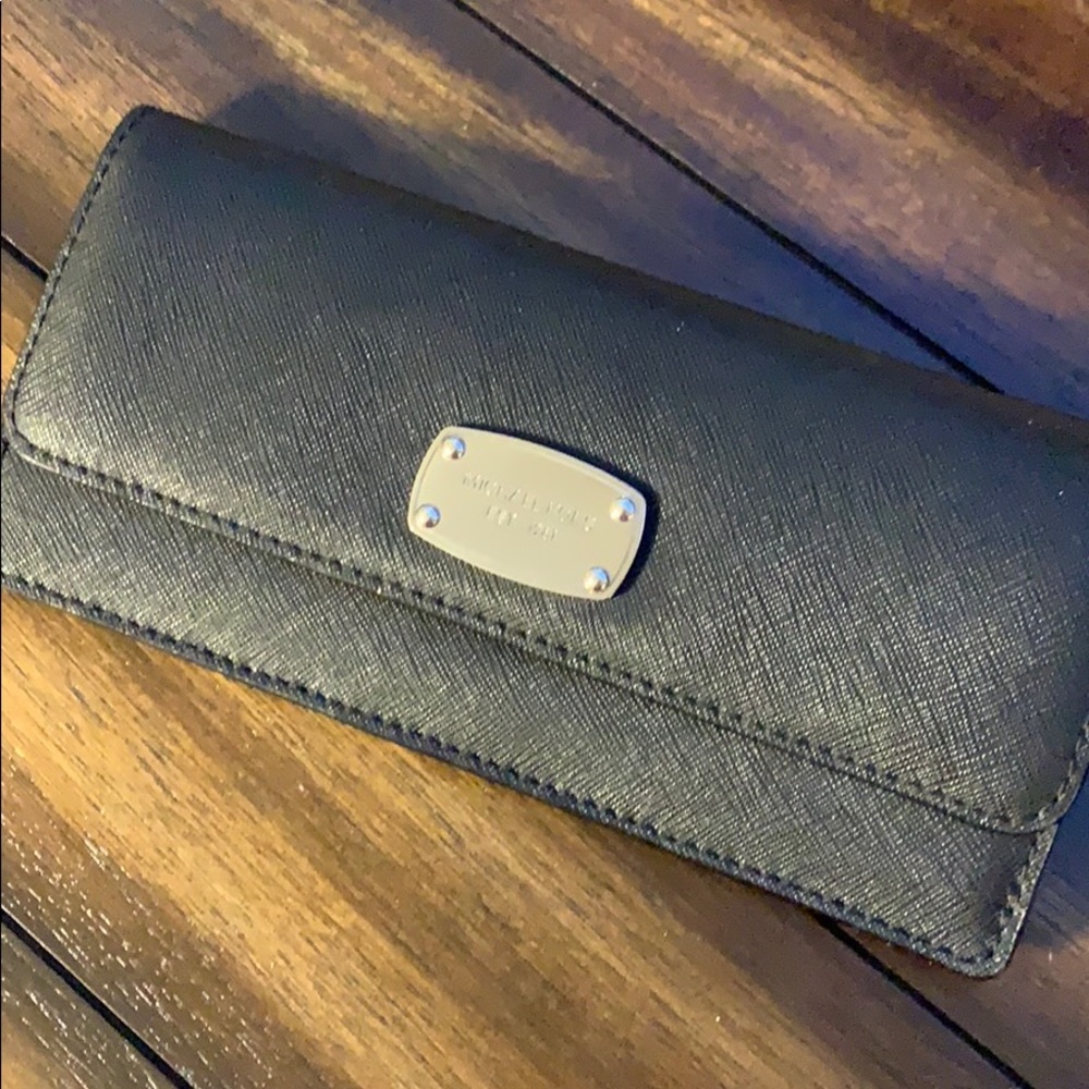 Micheal Kors Wallet